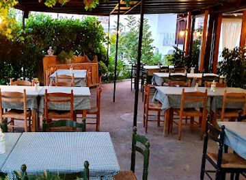 greece/dodecanese/restaurant/taverna-yiarenis