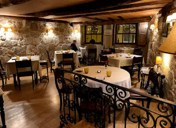 ODE Porto Wine House