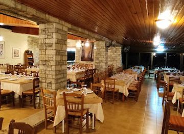 greece/delphi/restaurant/maniatis-3rd-generation