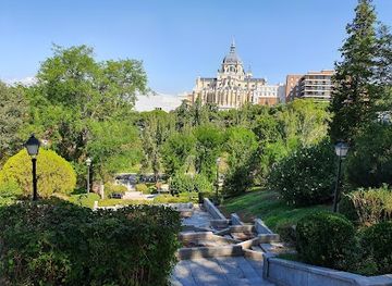 spain/madrid/la-latina/restaurant/las-vistillas-garden