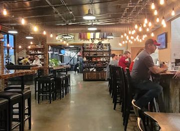 kansas/lawrence/restaurant/fields-ivy-brewery