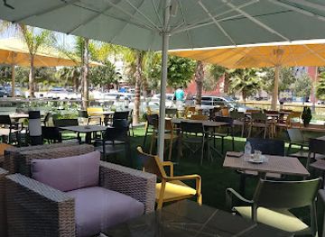 morocco/meknes/restaurant/estrella