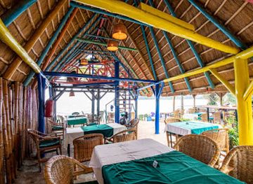 uganda/entebbe/restaurant/hinriksh-restaurant-bar-and-more