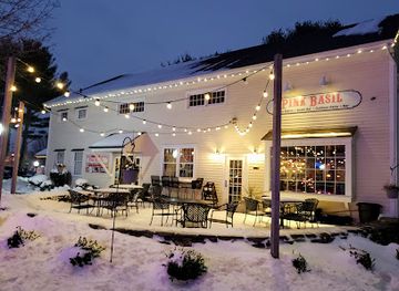 connecticut/mystic-seaport/restaurant/pink-basil