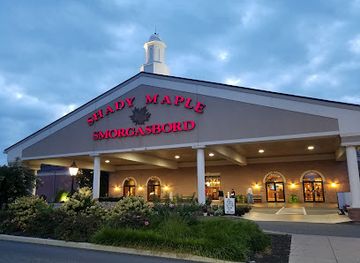pennsylvania/dutch-country/restaurant/shady-maple-smorgasbord