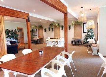 south-africa/drakensberg-mountains/restaurant/the-olde-duck