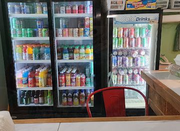 turks-and-caicos-islands/salt-cay/restaurant/annette-s-berrys-too