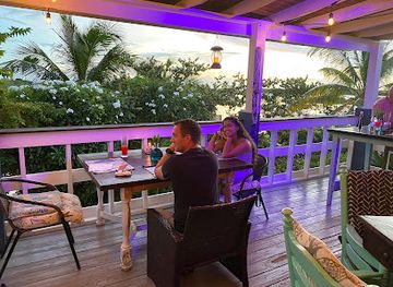 the-bahamas/inagua/restaurant/the-front-porch