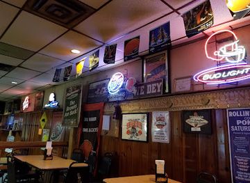 ohio/great-black-swamp/restaurant/howey-s-house-of-brews