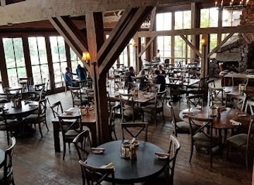 missouri/meriwether-lewis-and-william-clark-national-historic-trail/restaurant/arnie-s-barn