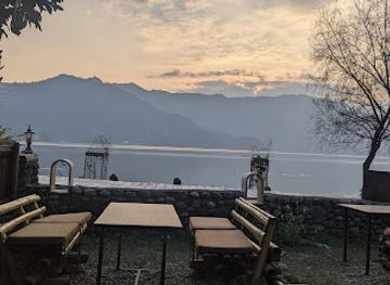 nepal/mid-hills/restaurant/open-hut-restaurant-bar