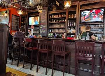 michigan/grand-rapids/restaurant/graydon-s-crossing