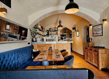 slovenia/lower-carniola/restaurant/nasa-hisa-bar-kitchen