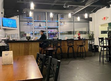 new-york/buffalo/restaurant/brothers-restaurant-and-bar