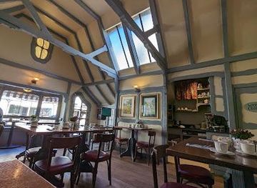 california/salinas-valley/restaurant/tuck-box