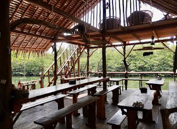 cambodia/koh-kong/restaurant/lily-s-riverhouse