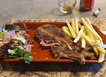 gibraltar/gorham-s-cave-complex/restaurant/edinburgh-arms-gastro-bar