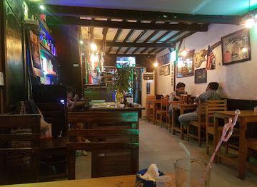 myanmar-burma/yangon/downtown-yangon/restaurant/9-bar