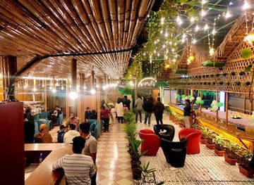 bangladesh/chittagong/restaurant/foodmarket