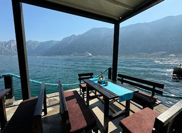 montenegro/bay-of-kotor/restaurant/konoba-boka-bay