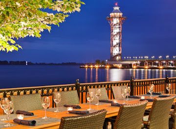 pennsylvania/erie/bayfront-district/restaurant/two45-waterfront-grille