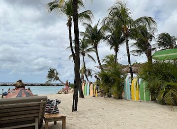 curacao/mambo-beach/restaurant/madero-ocean-club