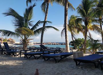 curacao/jan-thiel/restaurant/chill-beach-bar-grill