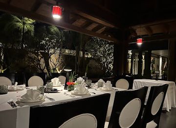 mauritius/le-morne-brabant/restaurant/floating-market-restaurant