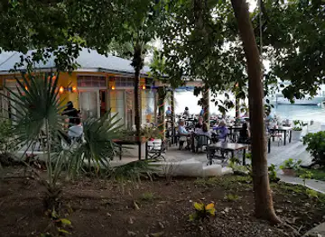 Acquapazza Wine Bar & Ristorante