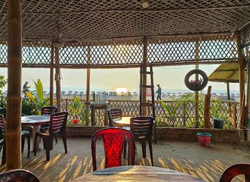 bangladesh/cox-s-bazar/kolatoli-beach/restaurant/sand-crab