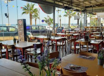 cyprus/larnaca/restaurant/kalamaki-bar