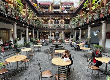 ecuador/quito/centro-historico/restaurant/hasta-la-vuelta-senor