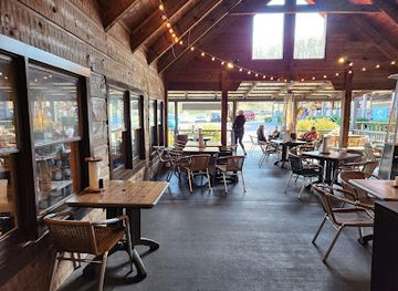 tennessee/cades-cove/restaurant/apple-valley-mountain-village-cafe