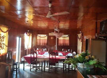 ghana/tamale/restaurant/giddipass-crest