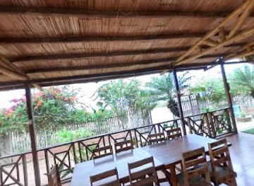 ecuador/southwest-coast/restaurant/restaurante-oceanic-food-beach-turismo-puerto-lopez-ecuador-restaurant