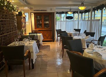 curacao/salina/restaurant/the-wine-cellar