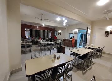 india/ganga-yamuna-doab/restaurant/national-highway-greens-restaurant