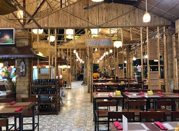 vietnam/ha-long/restaurant/nha-hang-buffet-sen-a-dong