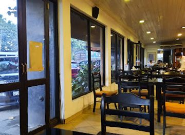 sri-lanka/sabaragamuwa-province/restaurant/awanhala