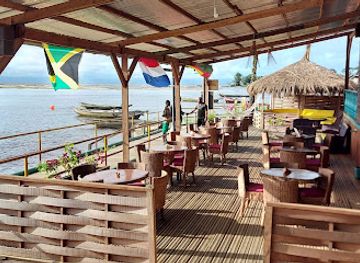 cameroon/kribi-beach/restaurant/roots