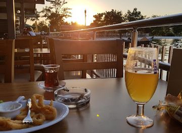 turkiye/izmir/karsiyaka/restaurant/gondol-kafe