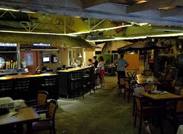 florida/marathon-key/restaurant/castaway-waterfront-restaurant-sushi-bar