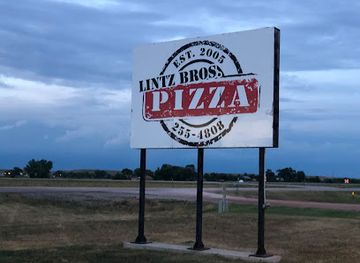south-dakota/glacial-lakes-and-prairies/restaurant/lintz-brothers-pizza