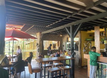 philippines/central-visayas/restaurant/lakeview-le-jardin