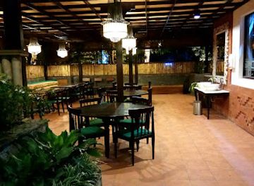 indonesia/surabaya/restaurant/restoran-bebek-tepi-sawah-surabaya