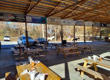 illinois/shawnee-national-forest/restaurant/shotgun-eddys