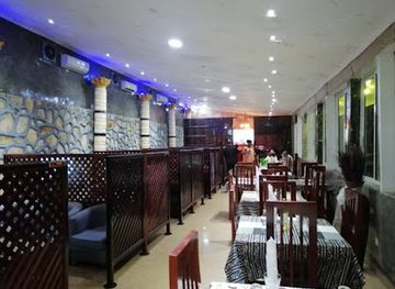 central-african-republic/ombella-m-poko/restaurant/restaurant-les-portiques
