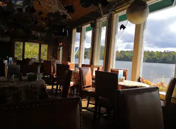 The Cottage at Mirror Lake Inn