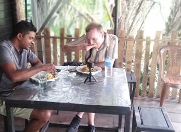 sri-lanka/polonnaruwa/restaurant/eat-out