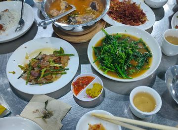 myanmar-burma/shan-plateau/restaurant/aung-thiri-shan-restaurant